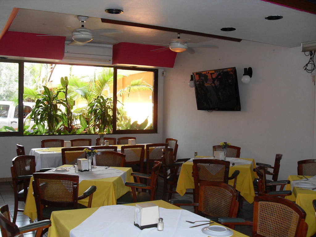 Hotel Playa Cristal Catemaco Exterior photo